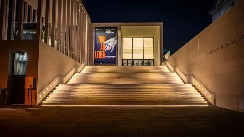 How Can You Use Creative Lighting for Your Stairs?